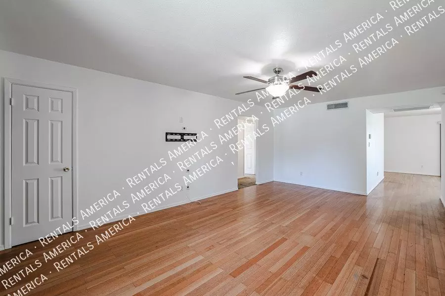 1944 East Richards Drive, Tempe, AZ 85282 photo 3