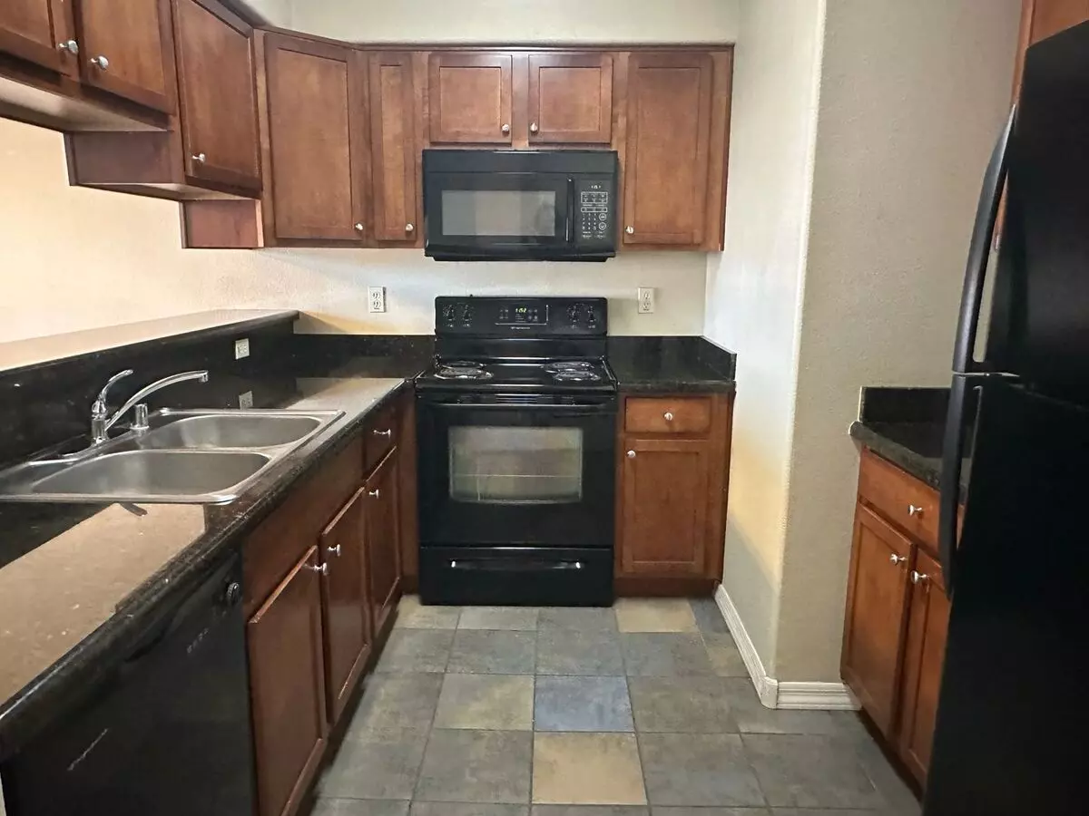 ***1st Month's Rent Free** 2 Bedroom 2 Bath In The Heart Of The Asu Campus photo 5