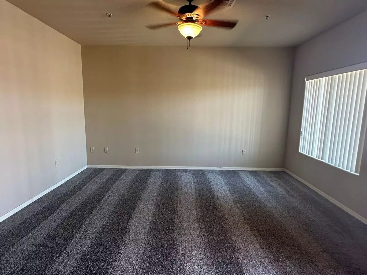 ***1st Month's Rent Free** 2 Bedroom 2 Bath In The Heart Of The Asu Campus photo 3