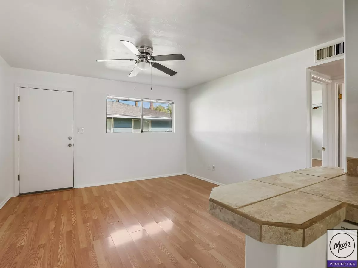 2214 S Granada Dr photo 5