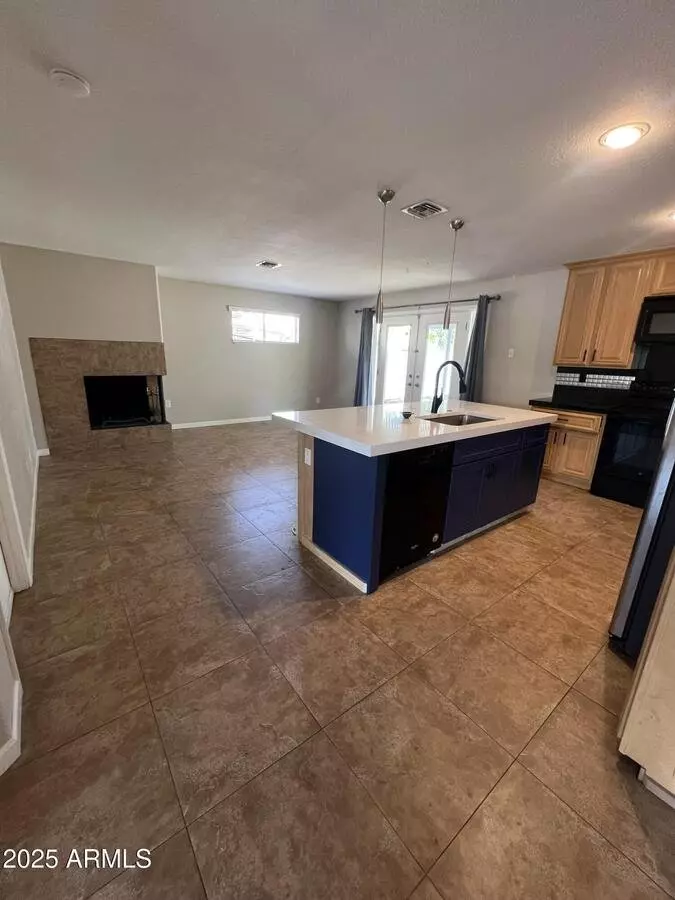233 East Huntington Drive, Tempe, AZ 85282 photo 3