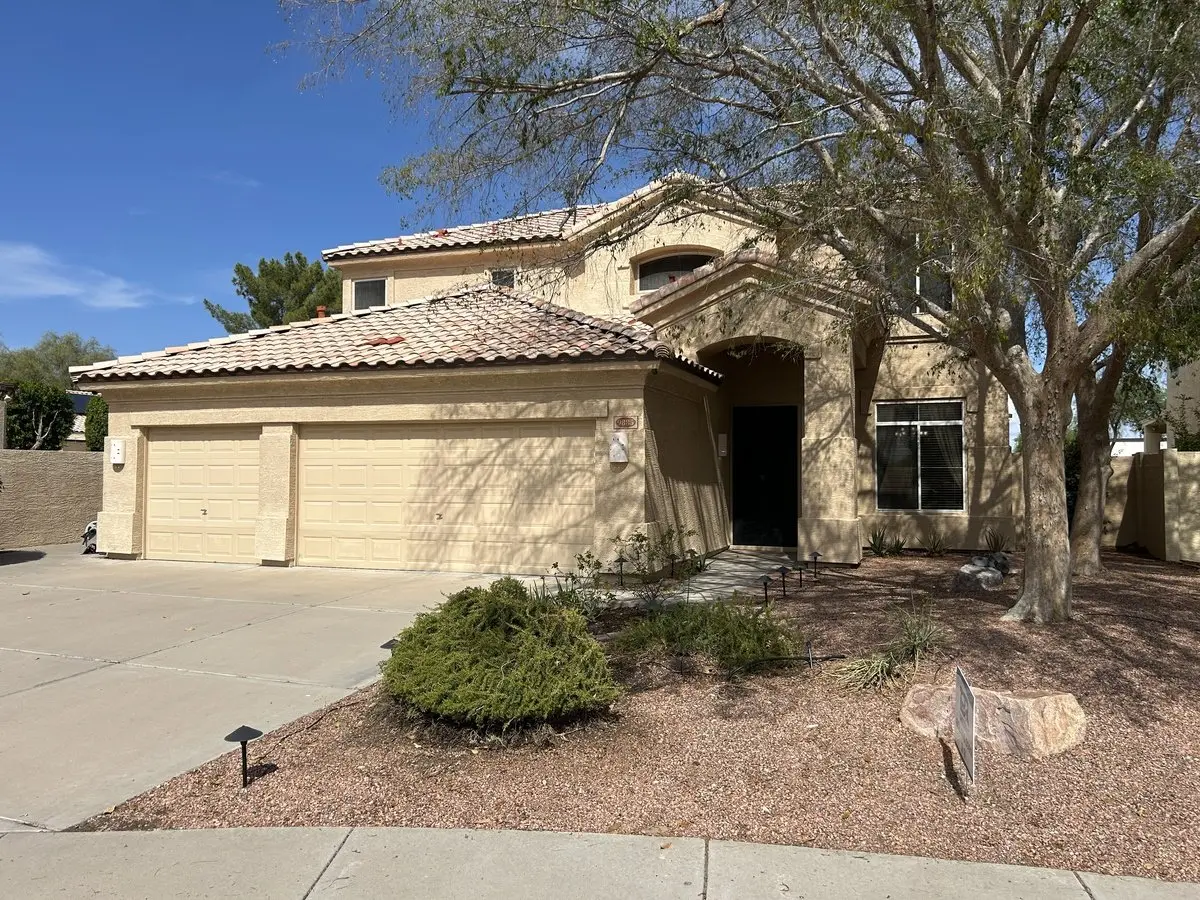 3 Bed 3 Bath Home In Tempe Call Ryan 602-400-5090