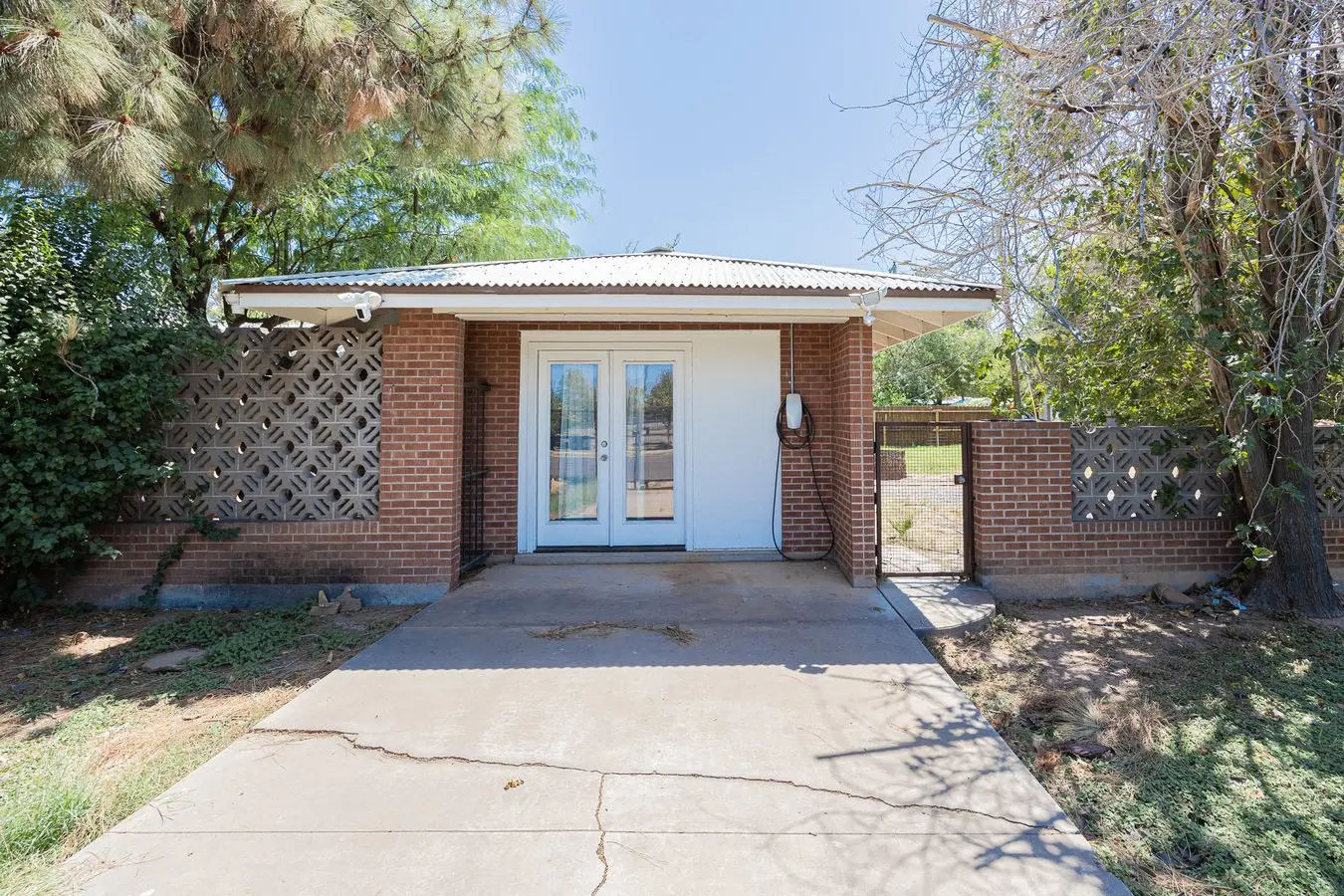 351 E Encanto Dr Tempe, AZ 85281 photo 5