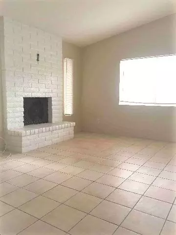 3B 2Ba Tempe Townhome With Community Pool! photo 5