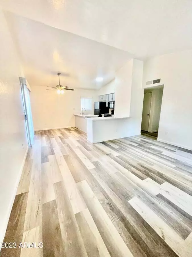 32 W Loma Vista Dr photo 5