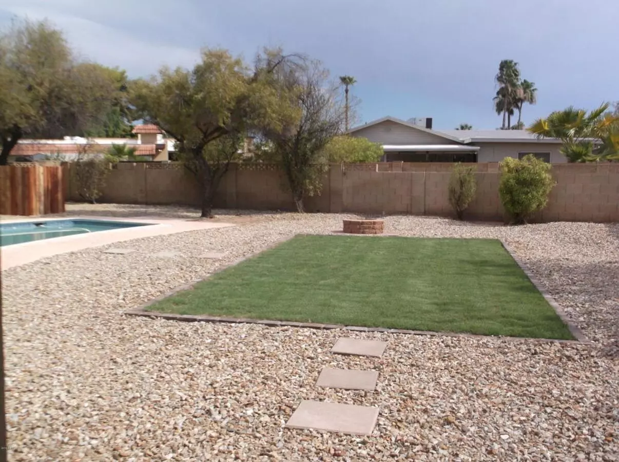 1855 East Loma Vista Drive, Tempe, AZ 85282 photo 4