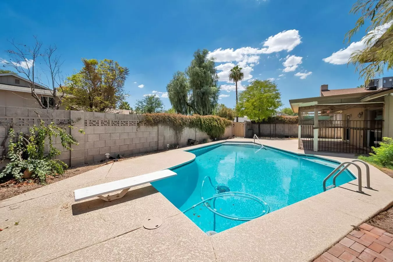 1633 E La Jolla Dr Tempe, AZ 85282 photo 3