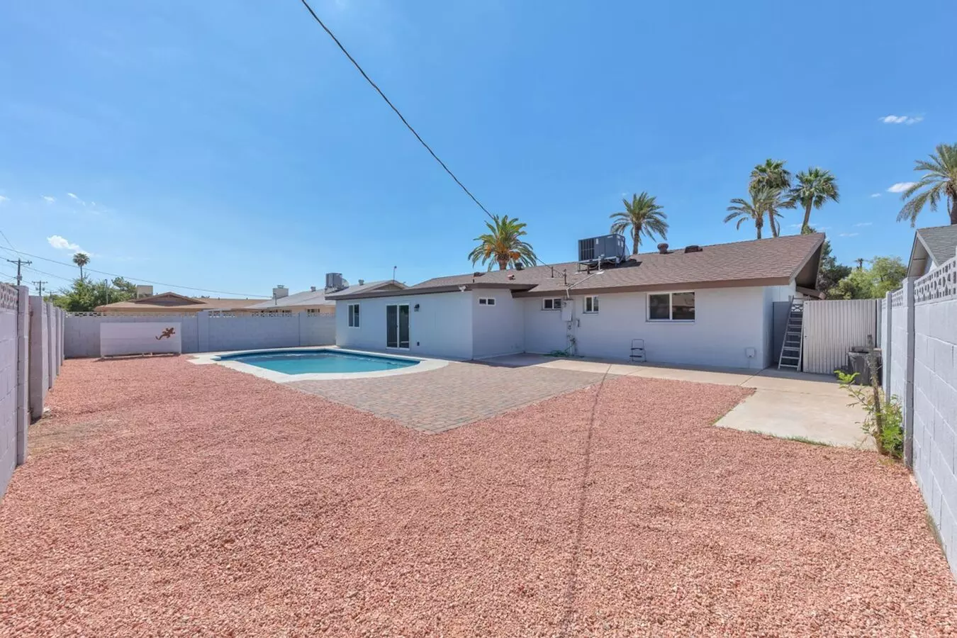 910 E Loyola Dr Tempe, AZ 85282 photo 4