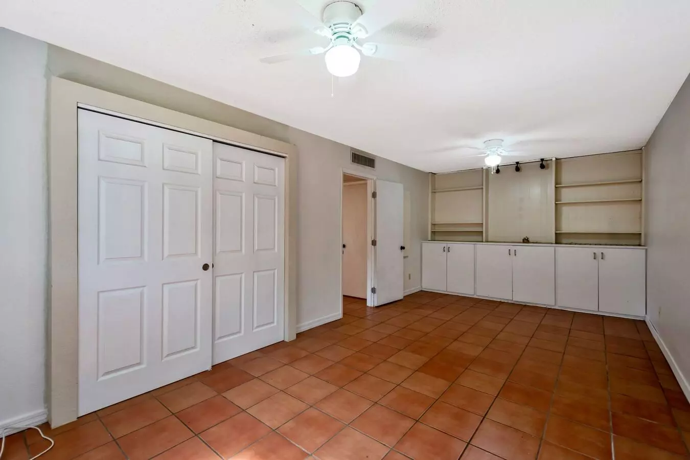525 East Alameda Drive, Tempe, AZ 85282 photo 4