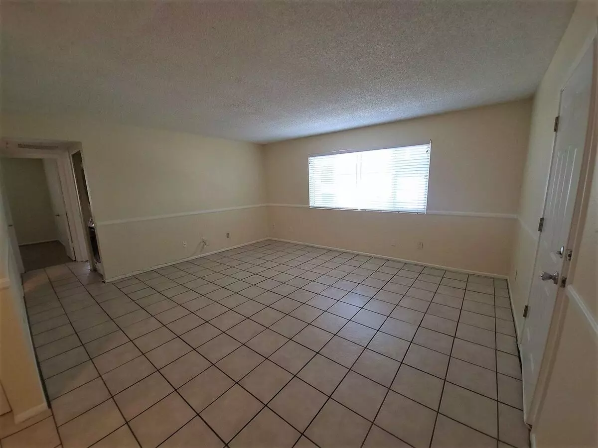 700 W University Dr unit 125 photo 2