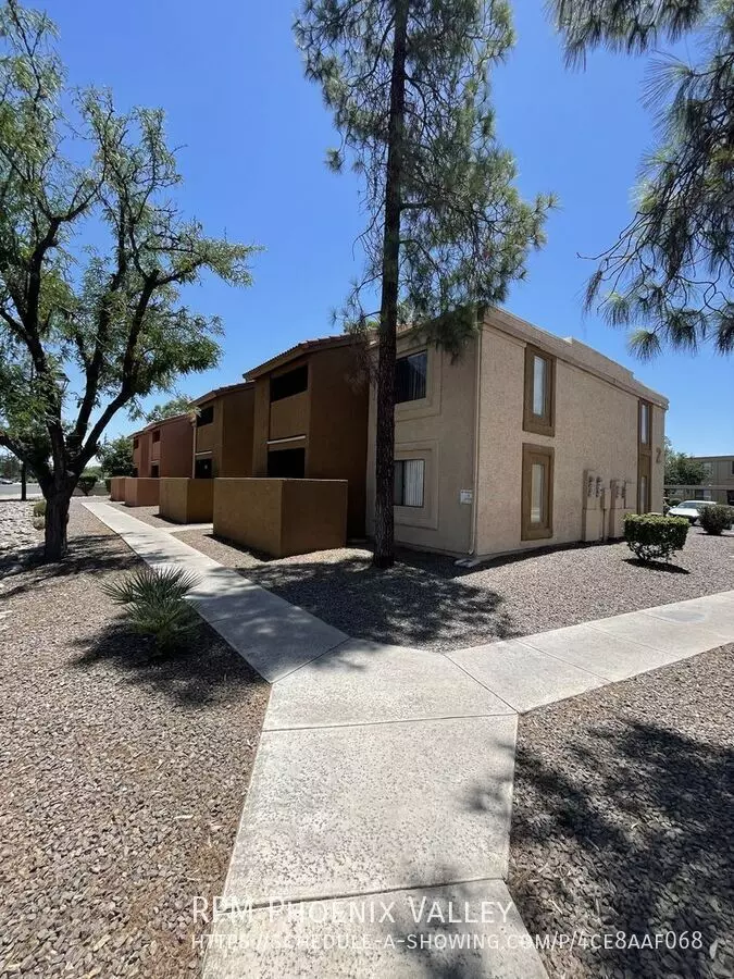 Parkside Apartments photo 3