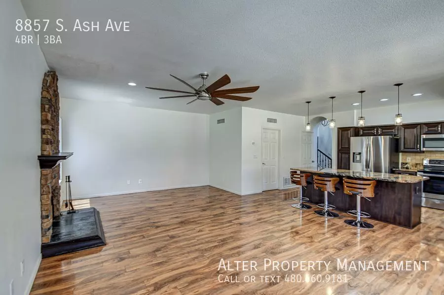 8857 S Ash Avenue photo 5