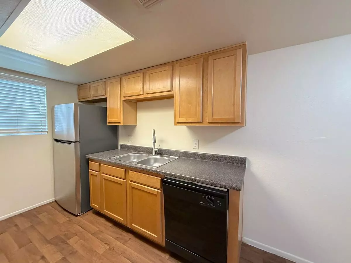 Tamarak Apartments photo 2