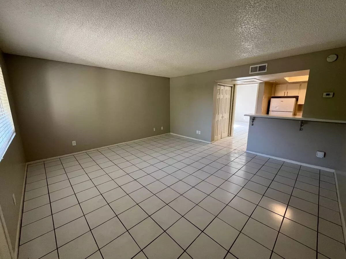 700 W University Dr unit 125 photo 2