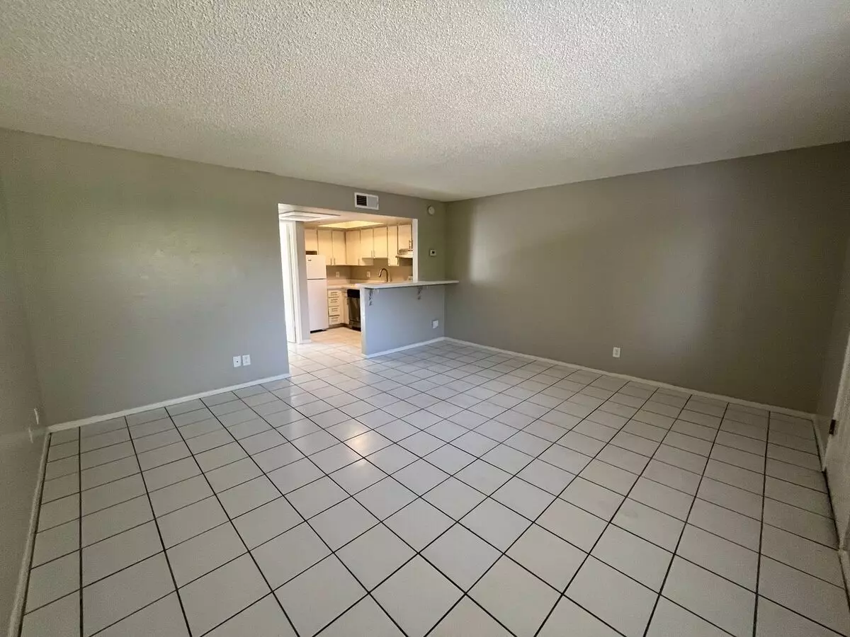 700 W University Dr unit 125