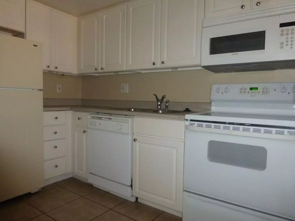 Scene 1 Condos photo 5