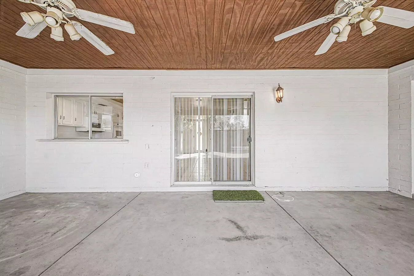 Great Tempe Home With Diving Pool photo 4