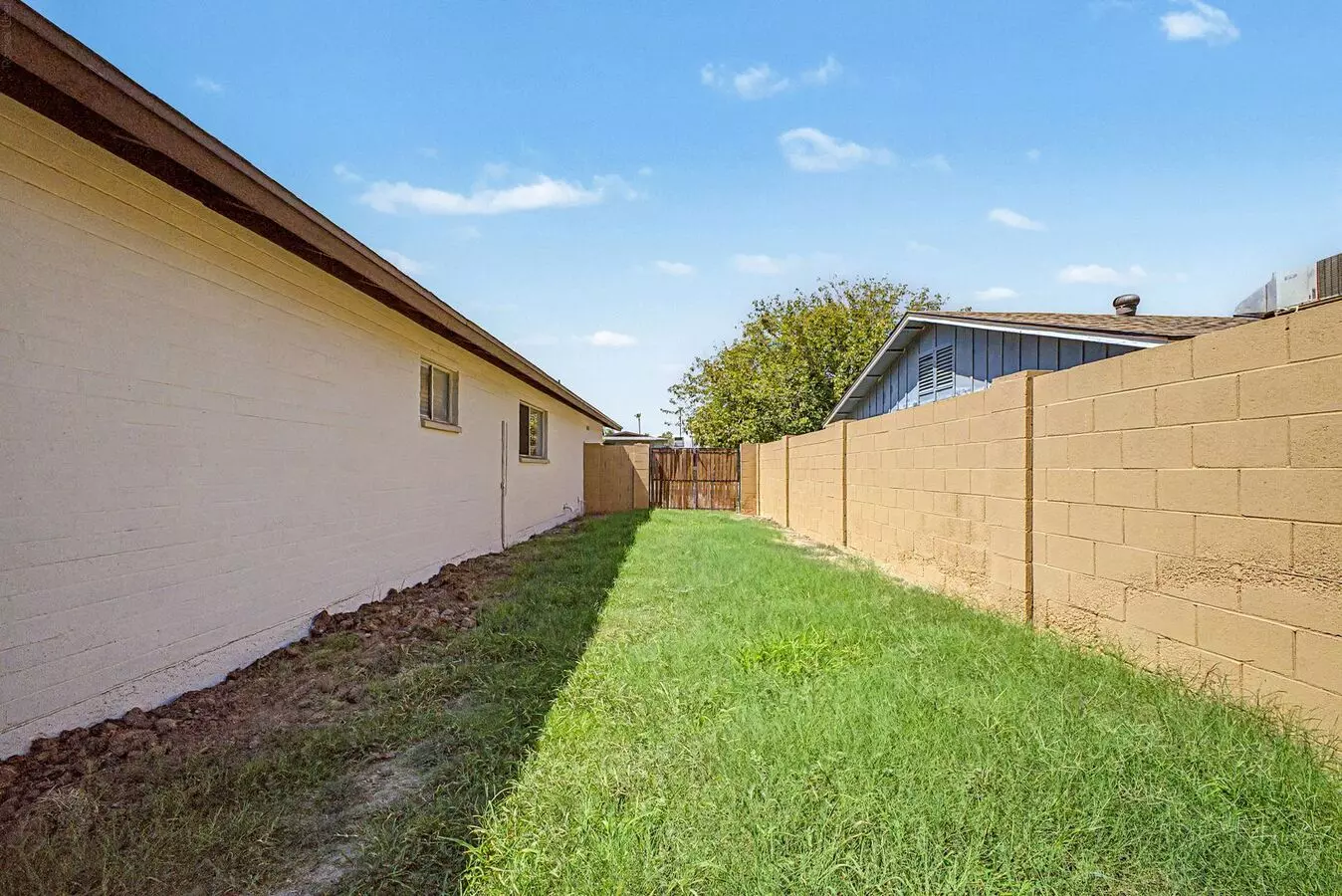 Great Tempe Home With Diving Pool photo 5