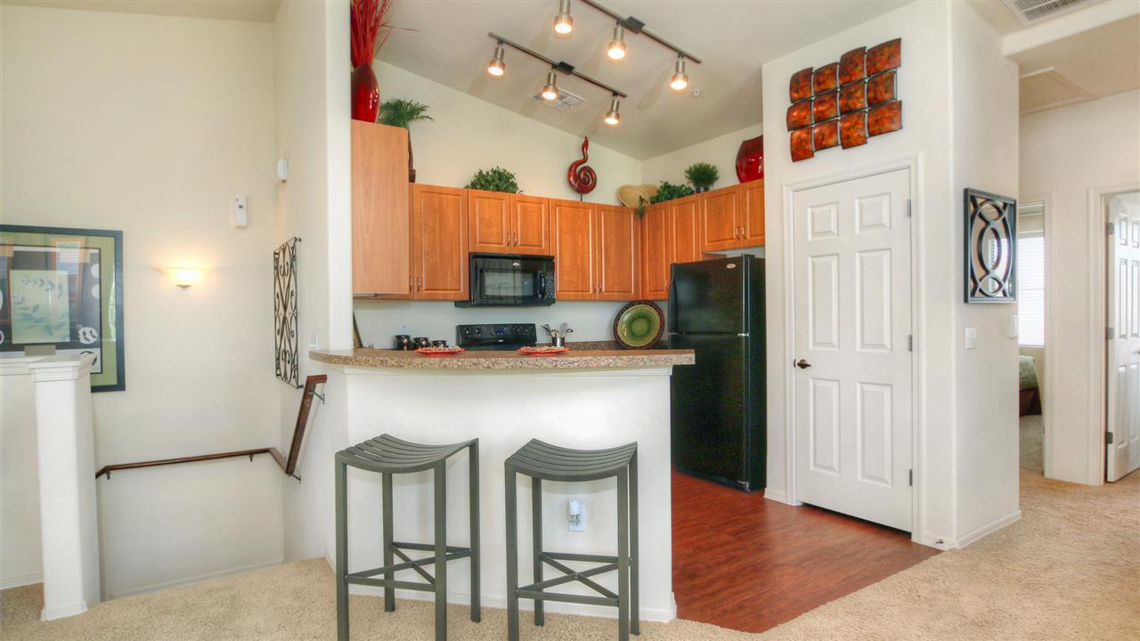 Townhomes at Kyrene photo 3