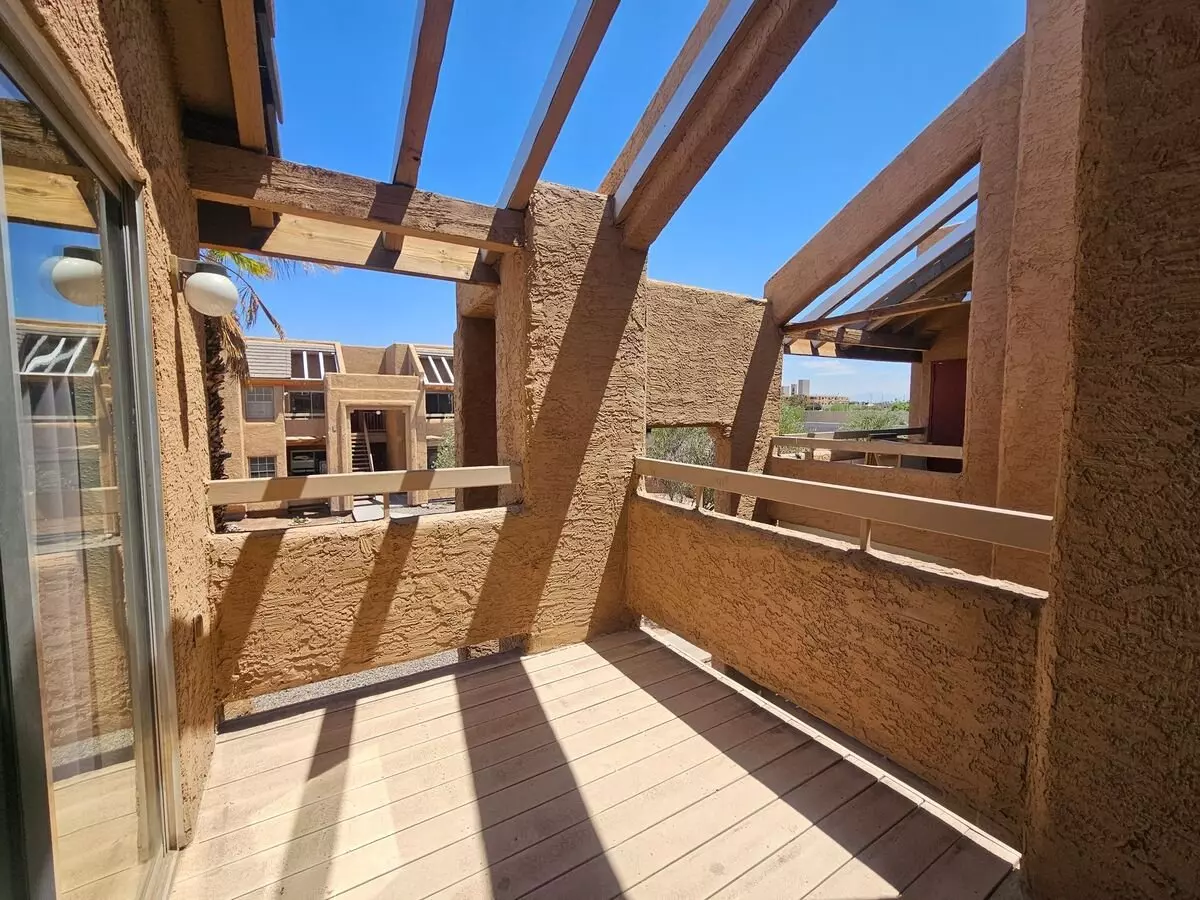Silverwood Apartments photo 5