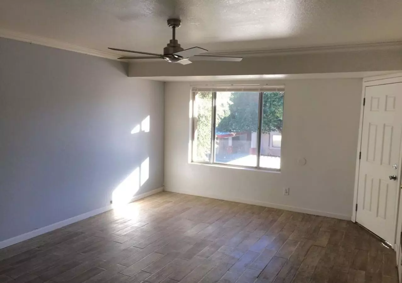 Spacious 3 Bed 2 Bath Tempe Condo - 2nd Floor photo 5