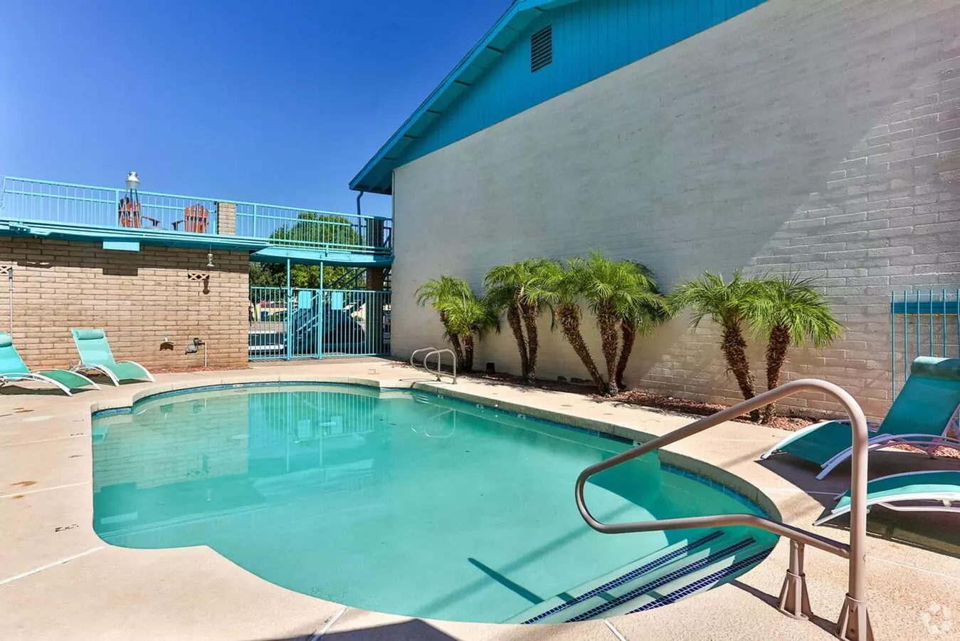 Spring Leaf Apartments photo 2