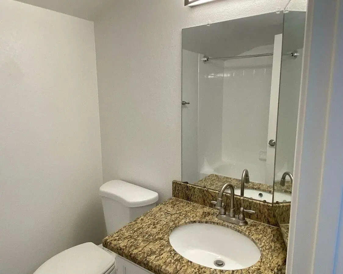 2365 W Garden Dr Tempe, AZ 85282