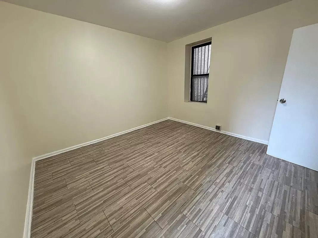3534 Bronx Boulevard photo 3