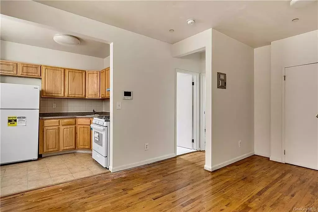 Move In Ready One Bedroom Co-op !!!!!! photo 5