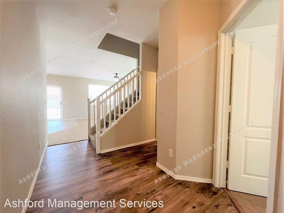 2417 South 90th Glen, Tolleson, AZ 85353 photo 2