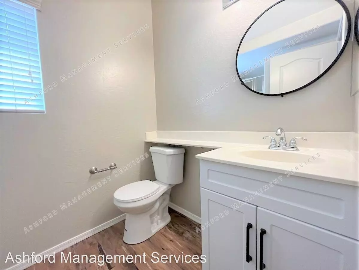 2417 South 90th Glen, Tolleson, AZ 85353 photo 3