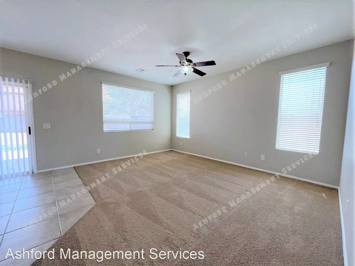 2417 South 90th Glen, Tolleson, AZ 85353 photo 4