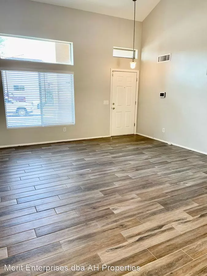 9820 West Pioneer Street, Tolleson, AZ 85353 photo 3