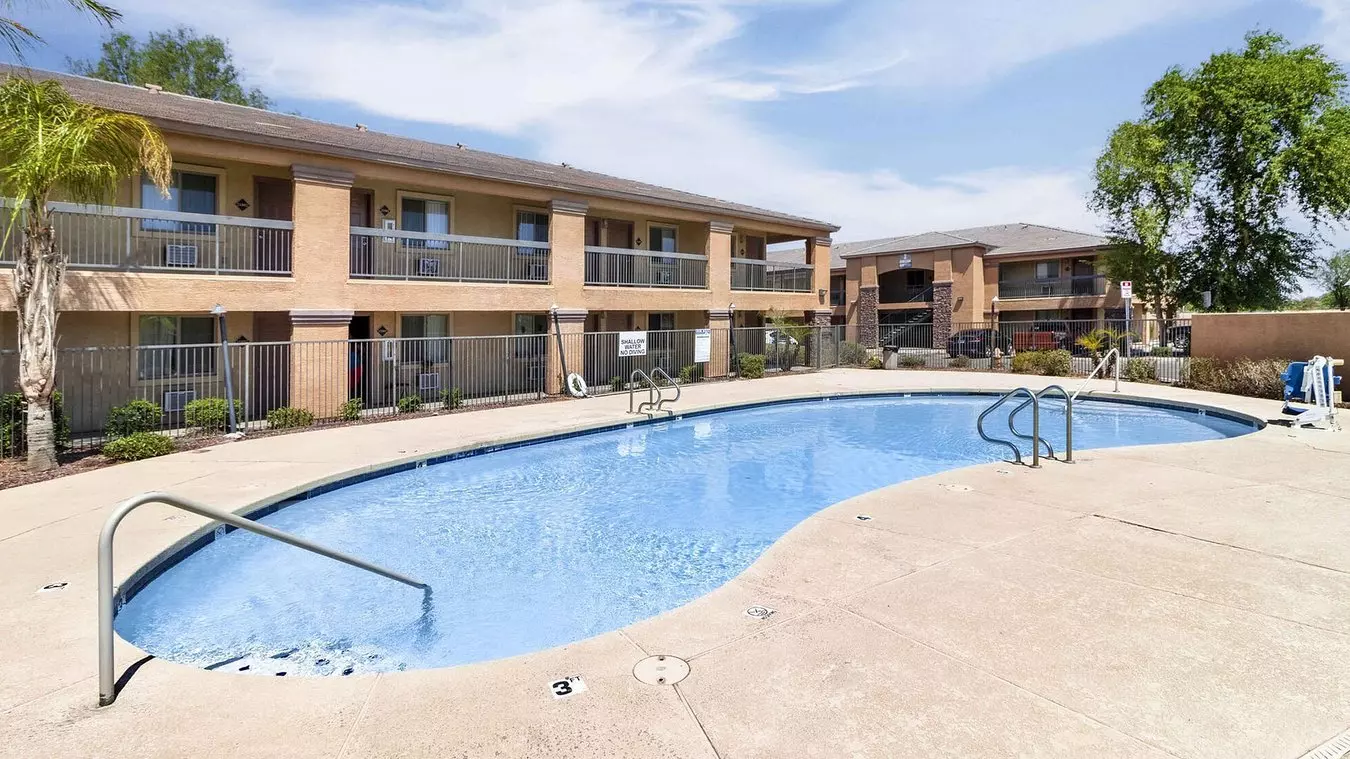 Residence at Tolleson photo 4