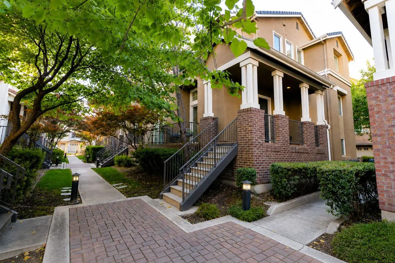 $3,850 / Stunning 3br/2.5ba Modern Townhome W/ 2-car Garage In Union City photo 2