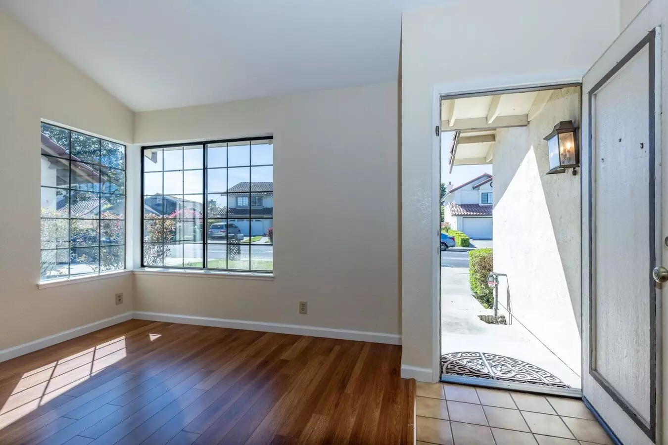 4 Bed/3 Bath Single Family Home W/ Large Backyard! photo 3