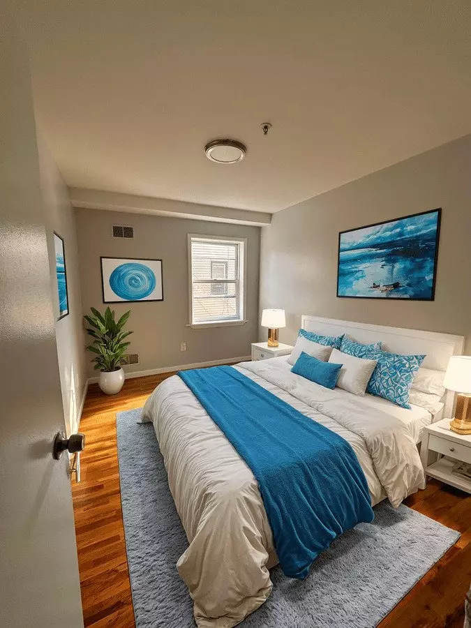 812 - Om-812 New York Avenue Llc photo 5