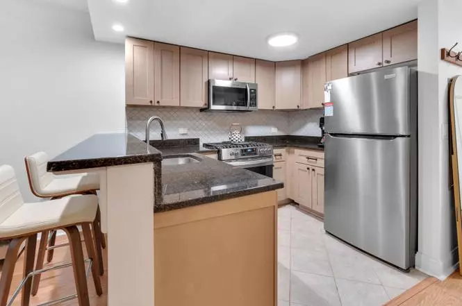 Affordable One-bedroom In Great Location photo 5