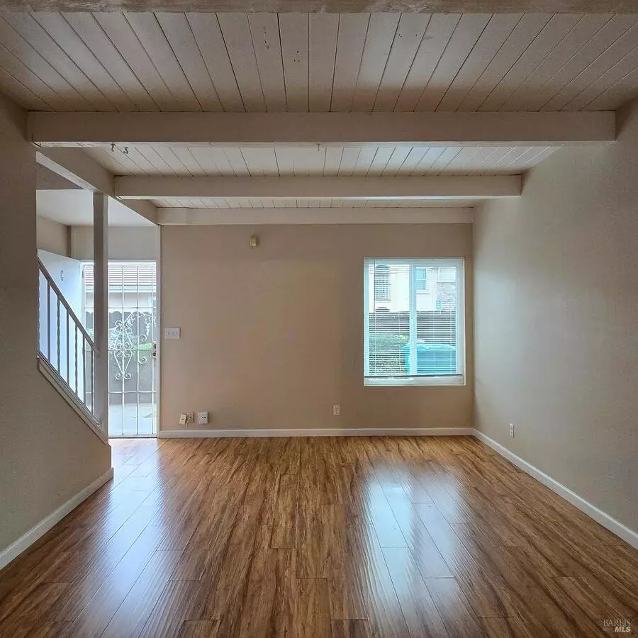 1407 Callen St photo 2