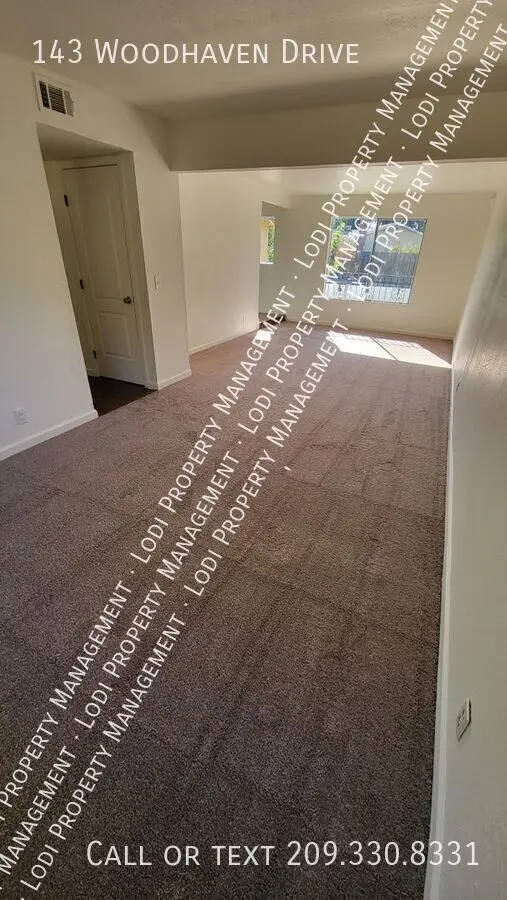 143 Woodhaven Dr photo 5