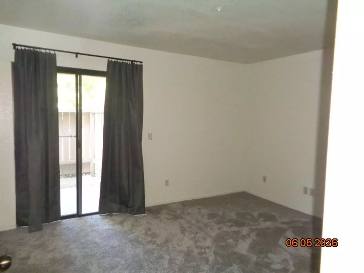 1801 Marshall Rd photo 4