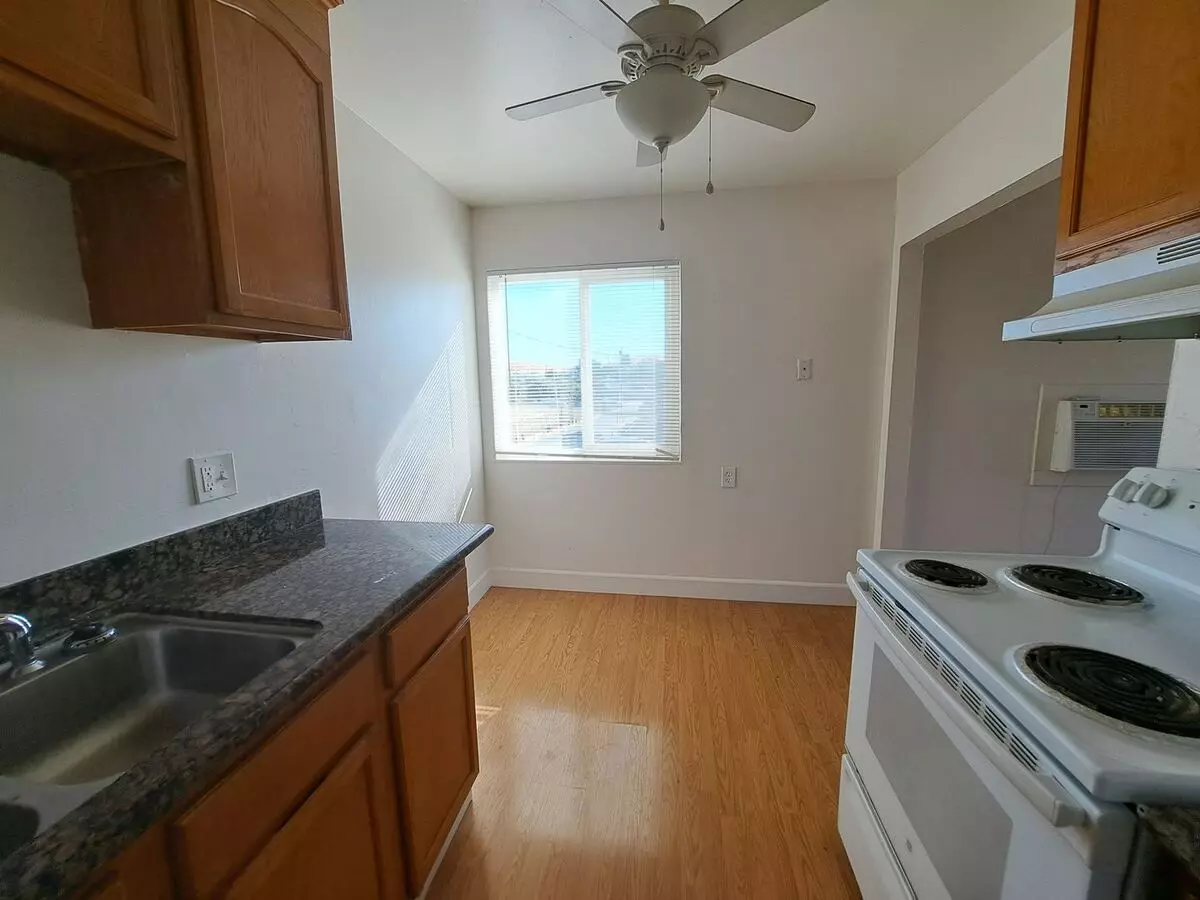 207B - Building H photo 4