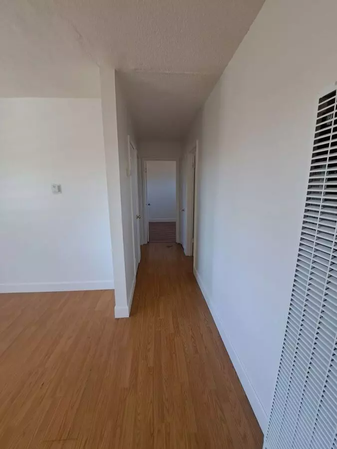 207B - Building H photo 4