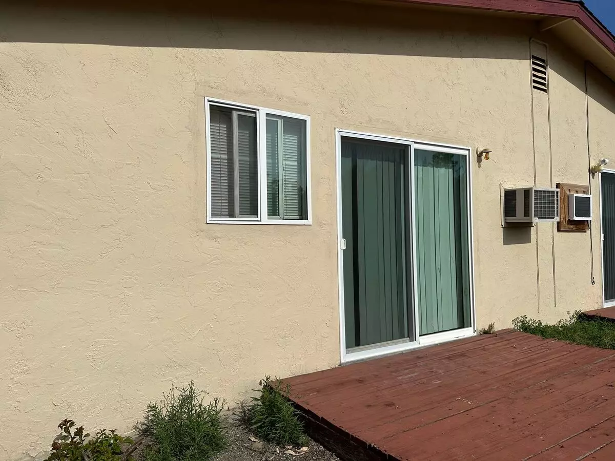 209 Brown St photo 2