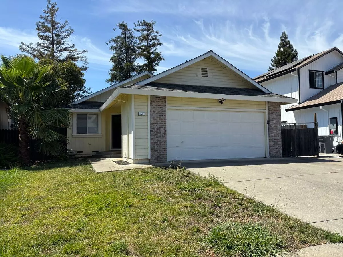 Charming 3 Bed, 2 Bath Home With 2-car Garage – Rent Ready! photo 2