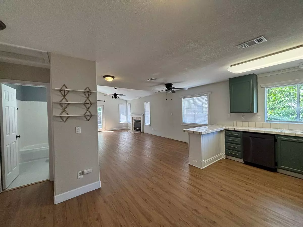 Charming 3 Bed, 2 Bath Home With 2-car Garage – Rent Ready! photo 5