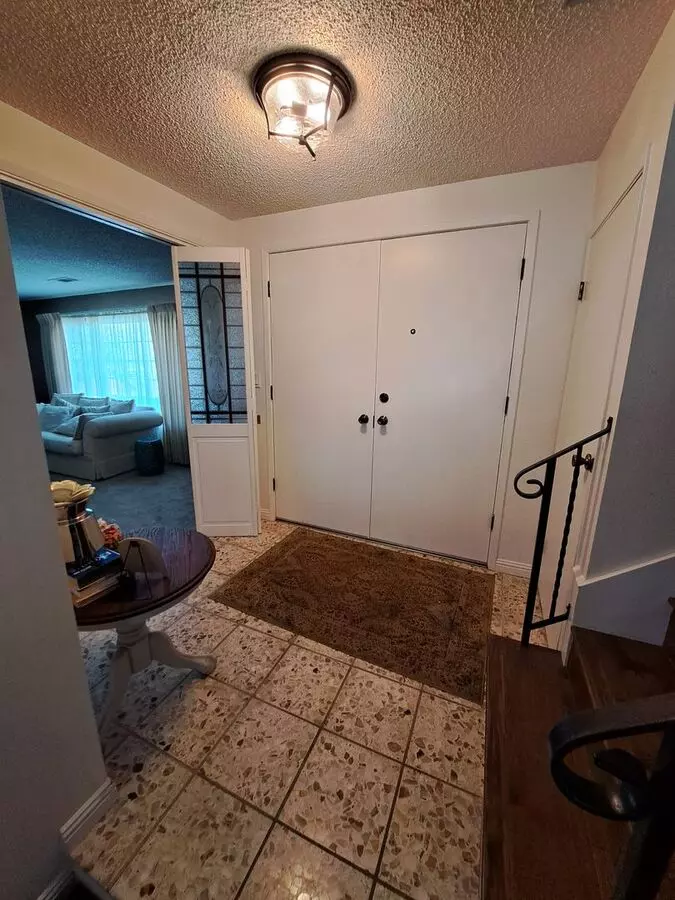 Gorgeous Home Goes On &amp; On! photo 2