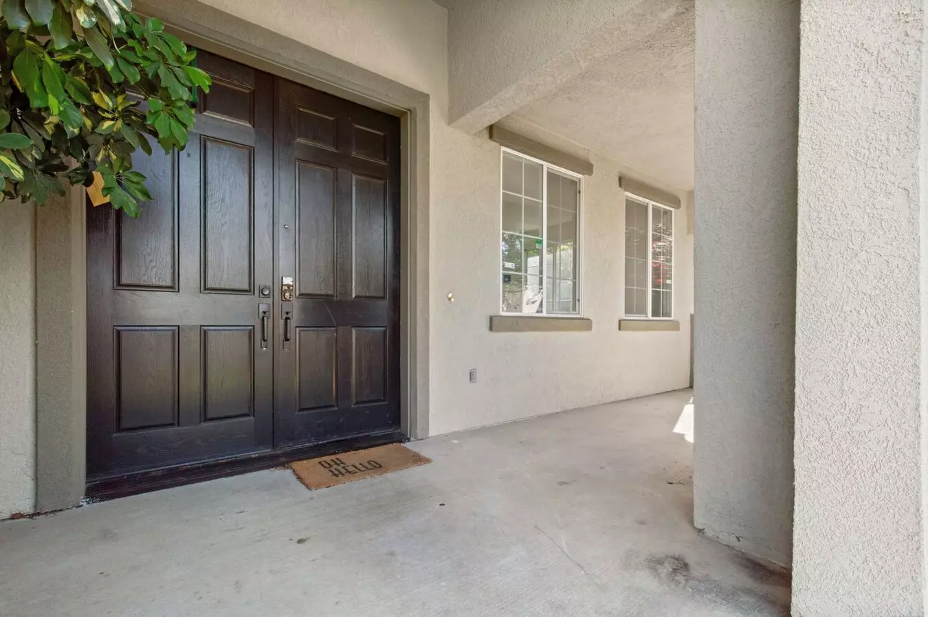 Grand 5-bedroom Estate — Space, Style &amp; Sophistication photo 4