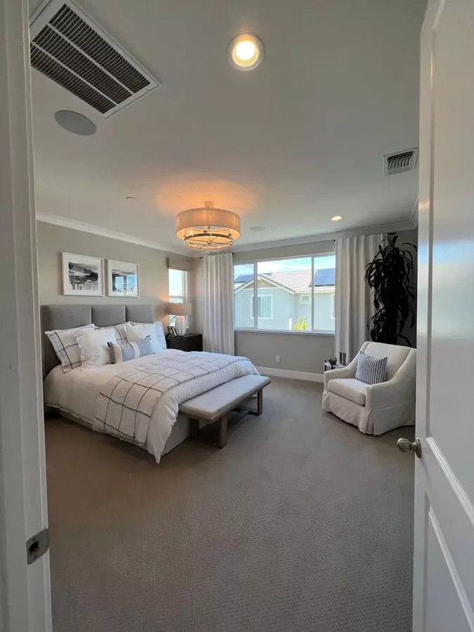 A Beautiful Home Awaits You! photo 4