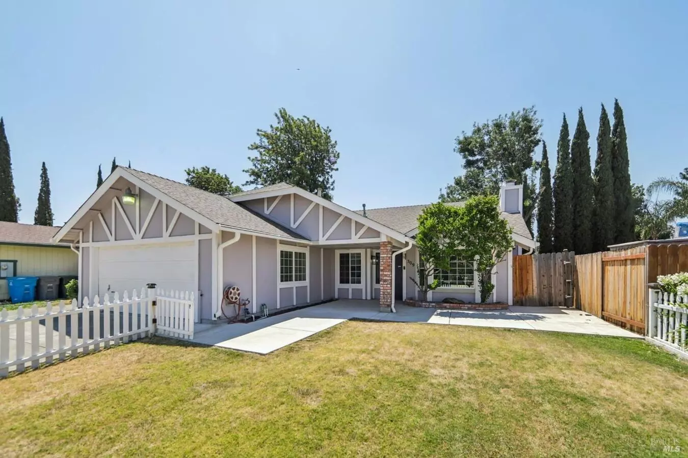Nicely Updated, Situated Between Vacaville, Fairfield And Near Travis Air Force Base photo 2